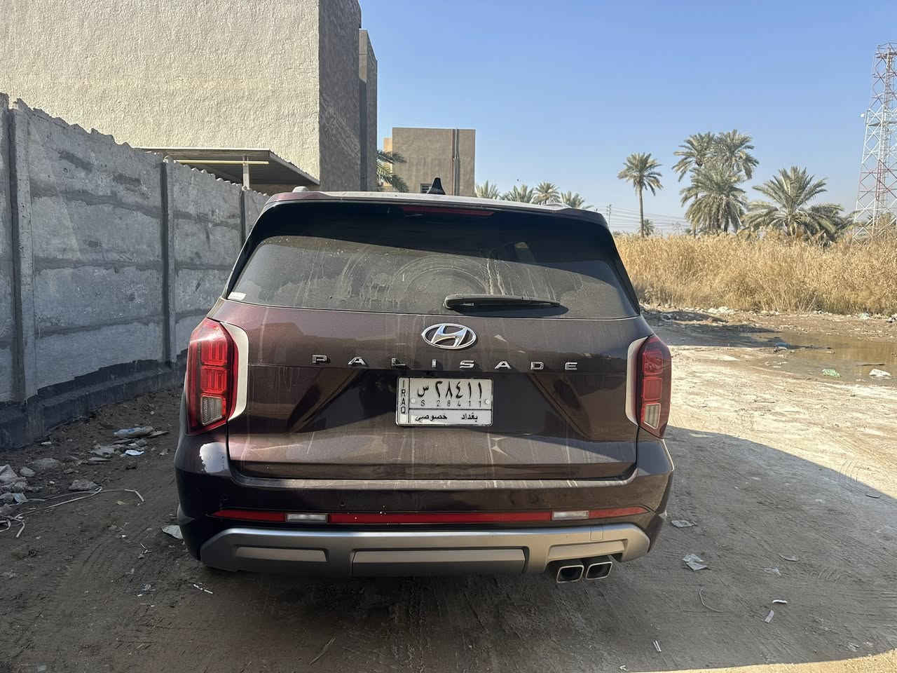 السلام عليكم بلسايد للبيع 2023 بريميوم سيل ماكو داعي اشرحلك مواصفاته معروفه فرق عن الكلكرافي مو فتحتين بس فتحه وحده السعر 290 بيه مجال بيه بنيد وجاملغ جه الصدر وباب الخلفيه جه الصدر الاستفسار اكثر ***********
