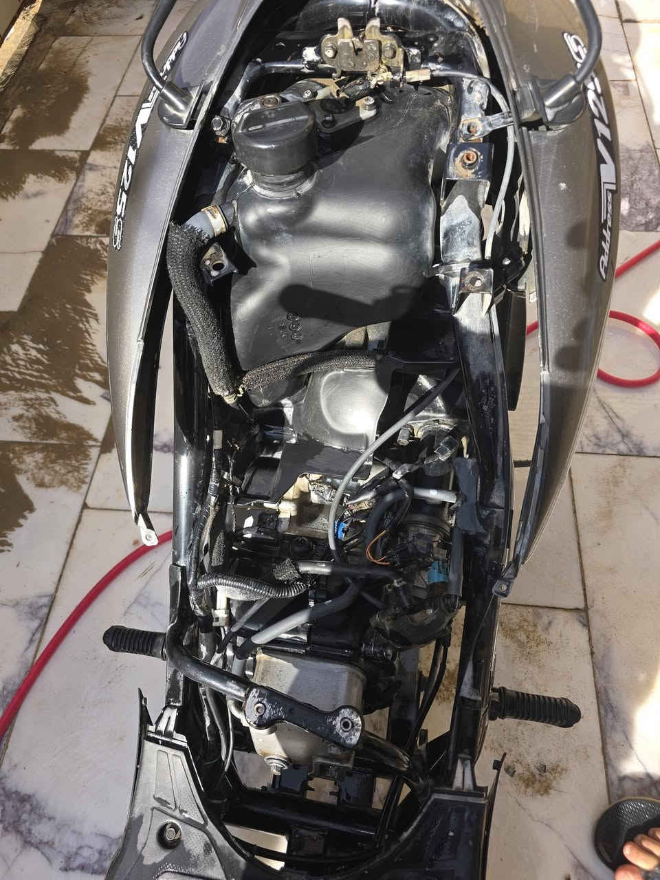 ادرس حديث ياباني لمتدد
مكينه مفتوحه تصليح غراض أصليه دراجه حلوه الكفر الامامي مصبوغ وبيه شخوط 
***********
