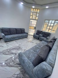 كنبة • أثاث