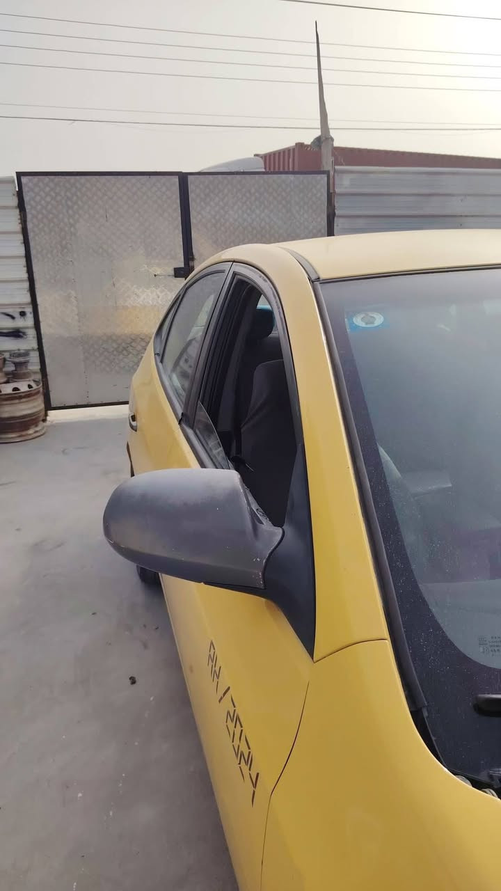 سلام عليكم ورحمة الله وبركاته النترا ٢٠١٠ حادثهة قطعة وحده باب فقط باقي مكفول بجم كبس بلادي مال شركه سيارا كله بلاد شركة مابيهة  منفوضه علا خير حبايه بس دبلات صدر شوي تعبانات رقم وسنويه بسمي ٩٥ وبيهة مجال مال جيه ***********
