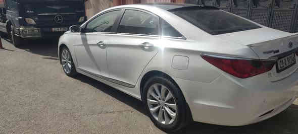 للبيع
سوناتا 2011
فول موصفات عده البصمه
كير ومحرك شرط 
سنويه جديده 
شرط تحويل 
لا ضرر ولا صبغ 
فقط صبغ بالسندوق مسافه
 شبر 
سياره جاهزه ما تحتاج اي مصرف
مكان السياره سلیمانیە عربت  🚗 🏢 
السعر 125$💸 وبيها مجال بسيط 
التواصل على الارقام 
***********
***********
