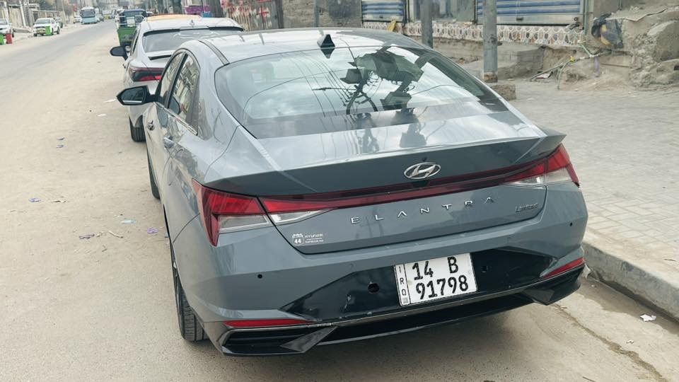 سلام  عليكم الانتره 22لمتدد فول الفول معروف مواصفات لمتد سياره امريكيه داخله سرقه بيهه طخه بل دوسه والباقي السياره جديده 
السعر 75وبيهه مجال 
مكاني بصره 
رقم الهاتف ***********
