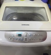 غسالة ملابس • نظيفة • للبيع