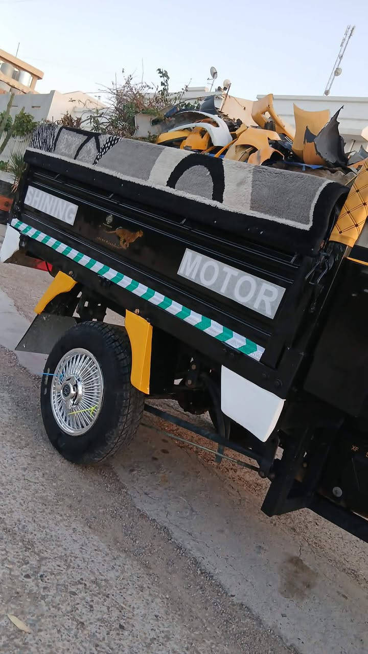 السلام عليكم ستوته للبيع اي  عيب ما بيه كهربائيات شغاله  ركبه شرط محرك شرط مود2021 السعر مليون و  وبي100 مجال بسيط عنواني كركوك  اخوان عالخاص ما اجاوب .وهذا رقمي***********
