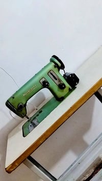 مكينة خياطة • سويدية ١٩٨٠ • عطل عمود الابرة