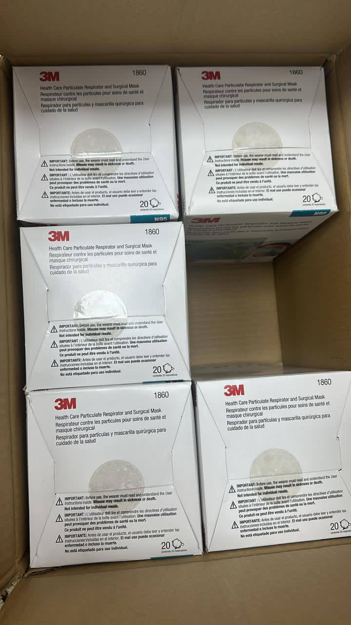 متوفر  كمامات   صناعه امريكيه  البوكس  فيه 6حبات    الحبه  فيها  20كمامه


**إذا كنت صاحب هذا الإعلان وتريد حذفه لأي سبب، رجاءا أرسل رسالة إلى الدعم الفني**