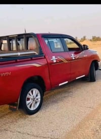 للبيع تيوته هايلكس 2019 مكفوله من الدعمه ولبارد ماشيه160ألف 0771962253...