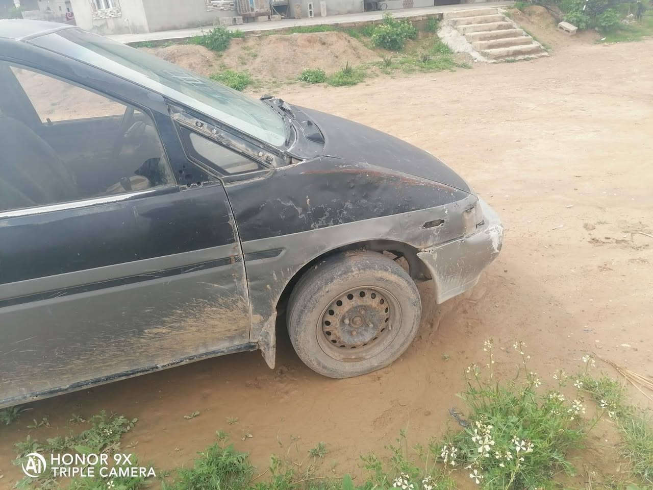 للبيع نيسان سبعه راكب محرك اربعه رقم فحص كركوك سنويه خظره صاحبهه ماندلو السعر 12 ورقه وبيهه مجال الشراي يتصل *********** / ***********
