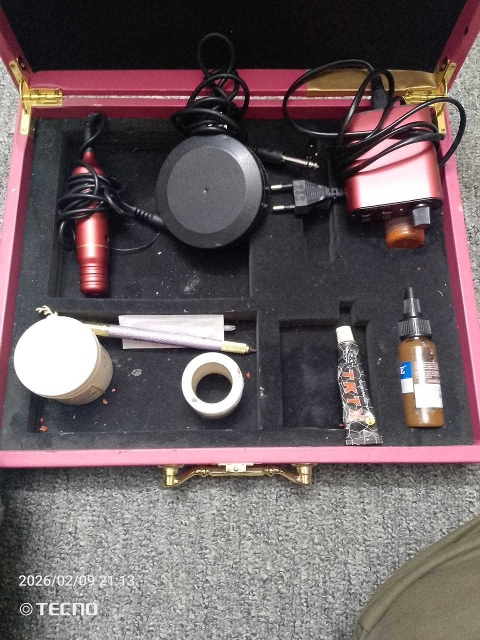 جهاز تاتو اخو جديد استعمال قليل كامل من كل الاغراض 150 بي مجال العنوان بغدادالبنوك حي سومر  التواصل عبر الواتساب ***********
