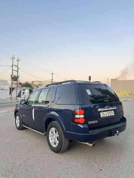 سلام عليكم سياره فورد اكسبلور موديل 2007 گير أوتوماتيك كيرومحرك بي شرط تايرات جديد صدرجديد كهربائي كول شغال مواصفات خليجي جامات ومرايه كهربائي سويج كونترول قوفل مركزي كاملا ABS كوشنات جديد 7راكب 3معقط كهربائي سياره كول شغال 4قطع صبوخ بيه حيزمً بدون صرب وبدون داواخل سنوي جديد راقم جديد سياره جاهز مابيه نقص كول شرط سعر 83$بيه مجال ***********
