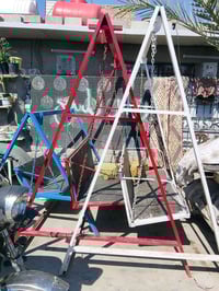 ٣ مراجيح • مراجيح كبار • مراجيح صغيرة