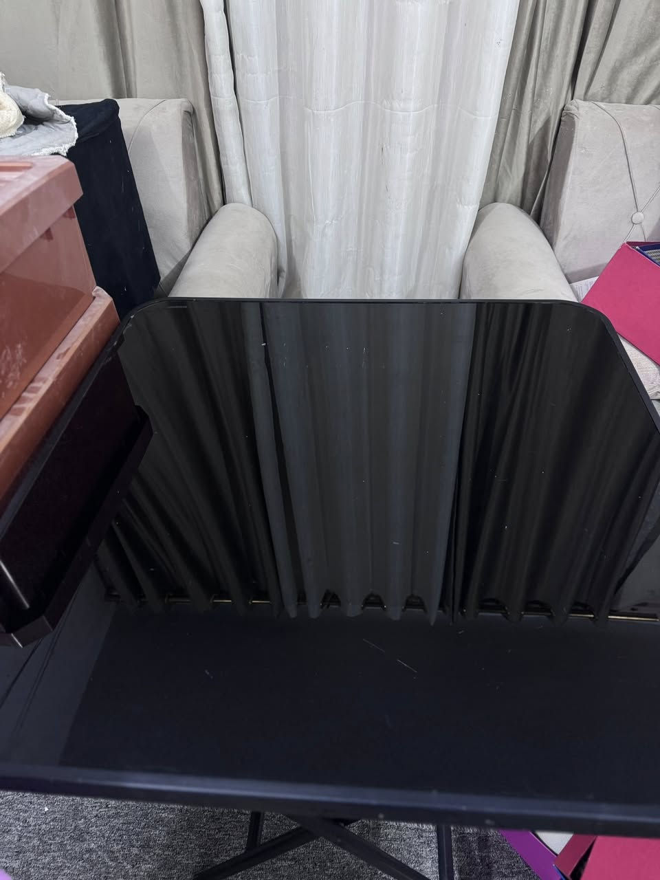 ميز طعام زجاج يجنن عبالك مراية كلش نضيف الحجم الكبير والثقيل اخذته ب٥٠ الف ابيعة ب٢٥ استعمال قليل كلش


**إذا كنت صاحب هذا الإعلان وتريد حذفه لأي سبب، رجاءا أرسل رسالة إلى الدعم الفني**