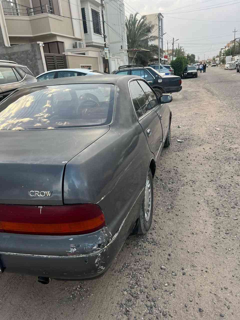 السلام عليكم  بطه للبيع مديل 92 كفاله من الكصه والاصواليات والضربه القويه والعيب الشرعي تبريد شغال كير مكينه نضاف صبغ جارد السعر 40 وبي مجال الرقم ***********
