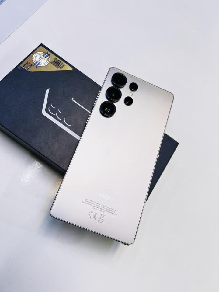 السلام عليكم
S25 الترا وكاله عين الفهد
256/12 لون تيتانيوم نظيف جداا
السعر 1150 مكاني الدوره
***********
