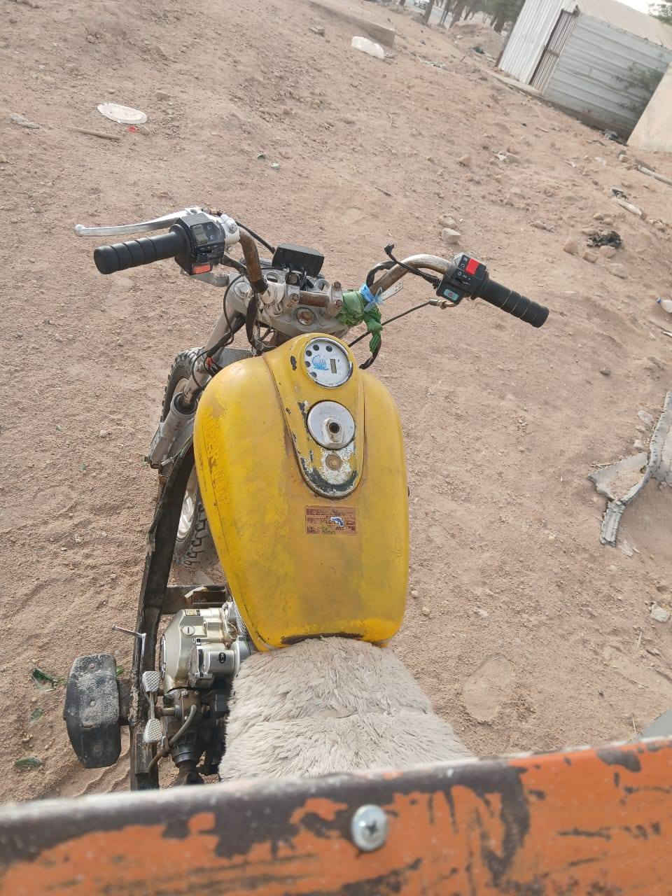 سلام عليكم ستوته البيع مكفوال شاصي مكينه. له شهر من مشدوده. كهربياته كله شقال اكسنه ابرغي. دوات مكفوال من سراق. مكاني زبير ***********
