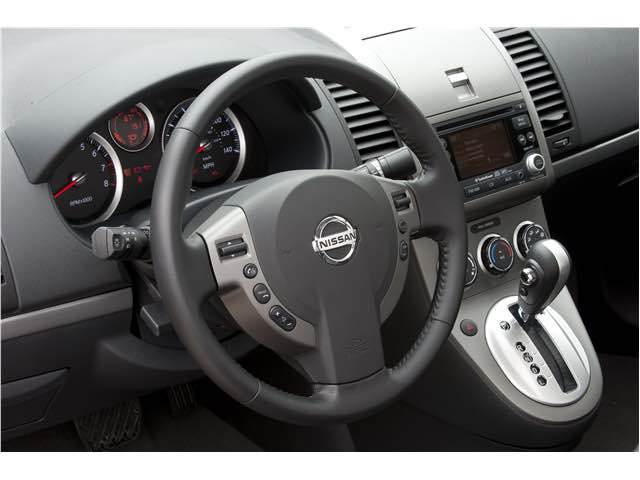 برخصة الادمن:
نيسان سينترا ٢٠١١ فول مواصفات -كير اوتو -سلايد -كشن هيتر - كشن جلد -تحديد سرعة -كاميرا -محرك ٢٠ -سنوية منتهية بيها ٤ قطع صبغ طرف السائق رقم سليمانية سعره 71 —*********** عنوان كركوك كركوك, العراق
