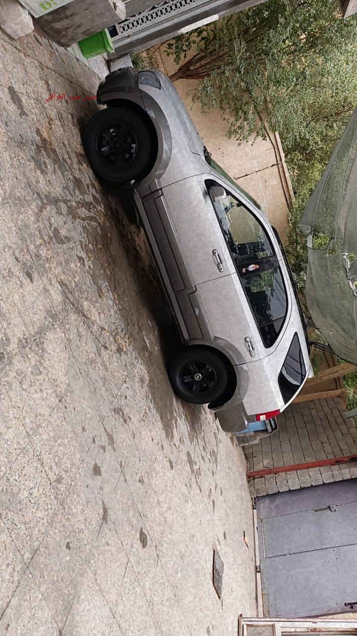 السلام عليكم  سورنتو  2005.  سنويه  منتهيه   السياره حداده وتايرات  نص  عمر مكاني البصره القرنه.   التفاصيل أتصل.   وانه. بخدمتك. ورقم  الهاتف.  ***********.  بيع اومراوس حسب القناعه.  بكوري.  صالون. السعر. 77  وبيه مجال.
