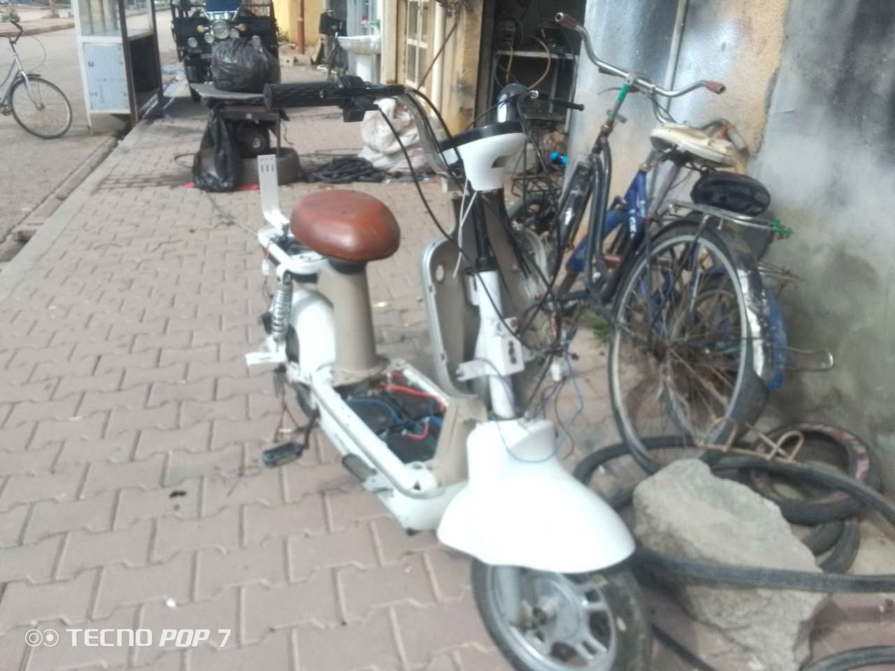 اخوه جديد بلاد, صلاح الدين


**إذا كنت صاحب هذا الإعلان وتريد حذفه لأي سبب، رجاءا أرسل رسالة إلى الدعم الفني**