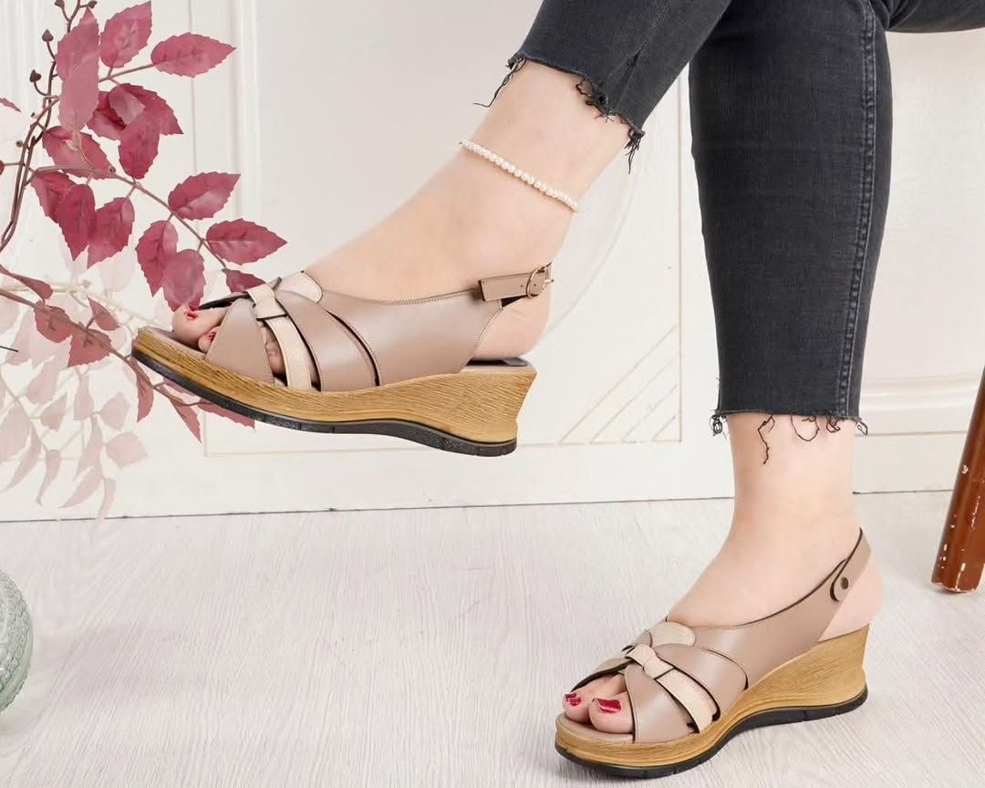 فلوريتان طبي الاكثر راحة
Size41 40 39 38 37 36
للحجز مراسله الصفحة او الوتساب *********** 
يوجد خدمة توصيل لجميع المحافظات
