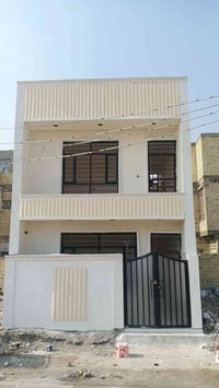 50 متر قاط ونص صاله ومطبخ وخدمات ومنور الطابق الثاني غرفه نوم ابو دشير...