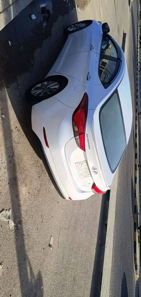 سلام عليكم النتره 15 فول عده البصمه محرك 1800نجف بسمي صبغ عام اثار حرك بصيط بس من الخارج بدون دواخل مكفوله من ضربه سعر 105بيهه مجال بصيط***********
