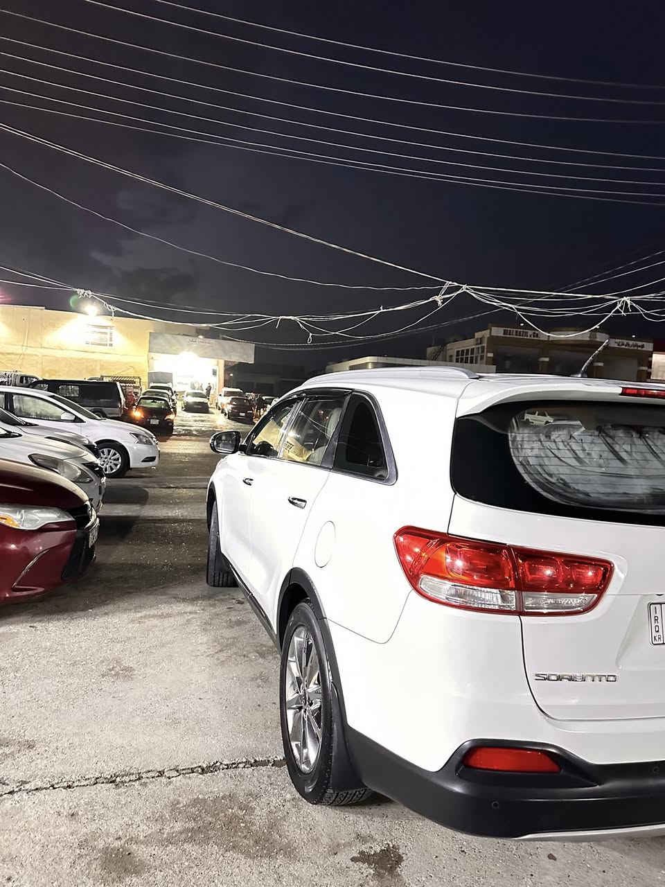 بسم الله الرحمن الرحيم
سيارة كيا سورينتو 2015/2016 للبيع
الموديل: 2015/2016
الحالة: بدون صبغ، السيارة نظيفة جداً. تم صيانتها بشكل دوري، لا يوجد بها أي عيوب.
عدد الركاب: 7 ركاب، مثالية للعائلات
اللون: أبيض لامع
المرايا: مرايات قابلة للطي مع سويج بصمة، لسهولة ركن السيارة في الأماكن الضيقة
الشاشة: شاشة لمس متطورة تدعم نظام الترفيه والخرائط
رقم التسجيل: دهوك (رقم رفيع)
الملامح: مكيفات خلفية (بردات) لتوفير راحة لجميع الركاب
المحرك: محرك 4 سلندر قوي واقتصادي في استهلاك الوقود
القيادة: نظام دفع رباعي يضمن أفضل أداء على الطرق الوعرة
السلامة: مزودة بأحدث أنظمة الأمان، بما في ذلك وسائد هوائية متعددة، نظام التحكم في الثبات، ونظام الفرامل ABS شرط التحويل
والسعر195ومجال ومزيد من الاستفسارات خاص  مفتوح


**إذا كنت صاحب هذا الإعلان وتريد حذفه لأي سبب، رجاءا أرسل رسالة إلى الدعم الفني**