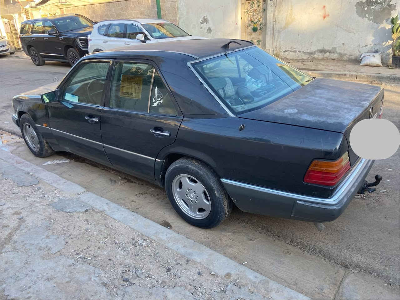 للبيع
دب 91 لون اسود
محرك 2500 vvt
تبريد شغال
دبل فيت بم

ويل amg
رقم بغداد بأسمي
سعرها 47 ورقة
مكانها بغداد / حي الجوادين
***********
