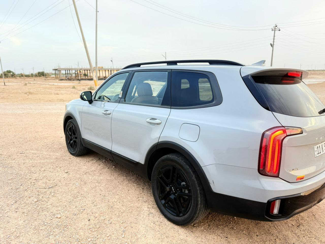 XYP3DGC8RG555833 كيا تيلورايد لون مميز 2024 وارد امريكي 6 سلندر 3800
 داخله تقربر  سياره مكفوله من زلغ
لون سمنتي رقم بغداد ماشية35 الف زيروو 
مـواصـفاتها EX X LINE:
بانوراما بصمة تشغيل عن بعد كشنات كهرباء
كشنات تدفئة تبريد تحديد مسار
تحكمات ستيرن نضام ابل كاربلاي اندوريد اوتو
كشنات جلد كشنات vip عدسات زينون
شاشة متصلة مانع تجصادم امامي/خلفي/جانبي
اوتو هولد اوتو ستوب اشاير بل مري
لايتات امامي خلفي LED
فورويل 
4وضعيات قيادة SPORT/ECO/COMFORT/SMART
مري شفط جنطة كهرباء
شاحن وايرليس 
سعر 255
مكان سياره ميسان
***********
