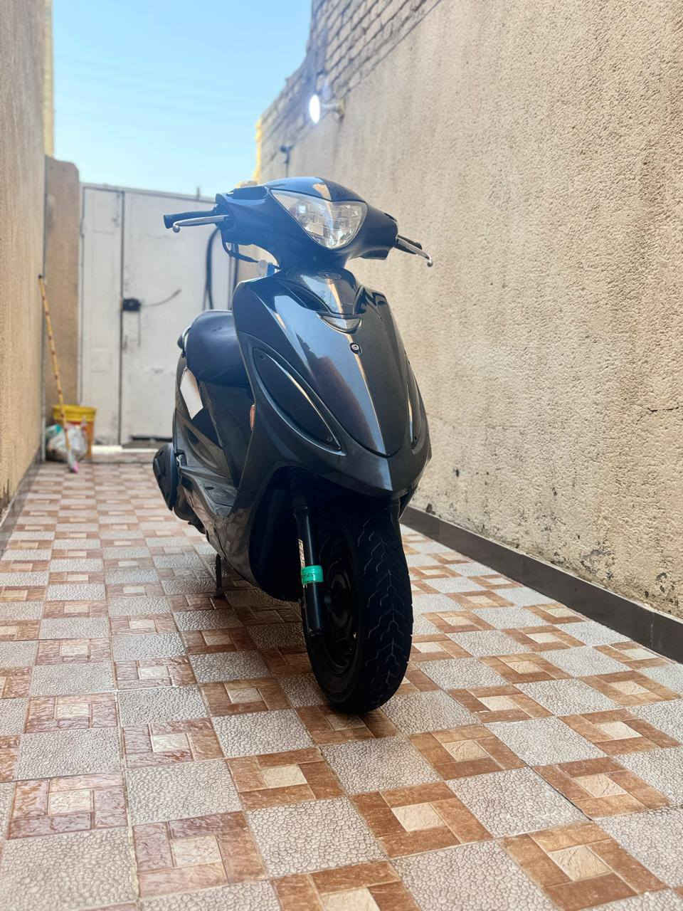 للبيع دراجه كامكو
الدراجه حلوه ونضيفه كهربائيات كله شغاله 
الدراجه بيها ضعف بالمكينه 
السعر خاص 
***********
