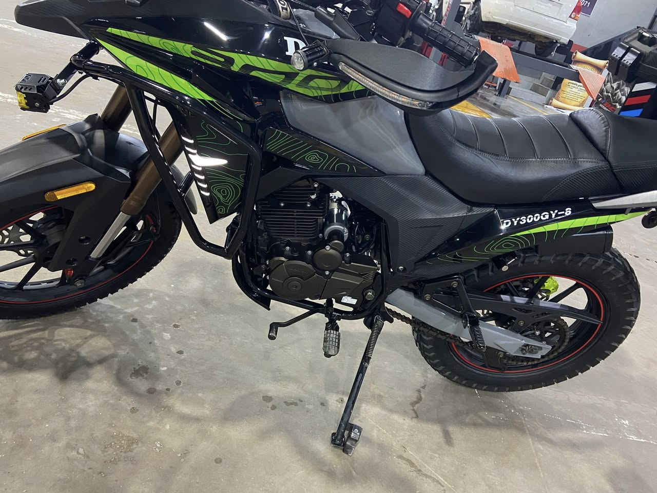 دايوان ادفنجر موديل 2025 ماشيه 4000 دراجه كفاله تزويد بلوجكترات وجنط ثلاثي وستان موبايل وجامه ثنائيه ومستعجل ع بيعتهه للاستفسار رقم ***********
