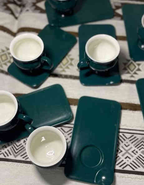 فناجين او كوابة خاص لضيوف دزاين حديثة السيت متكون من ٦قطع سعر السيت ١٣ ألف. محل البركه للفرفوري سامراء دوانم المعمل شارع المكاتب قرب جامع الحمزة مقابل ماركت مروان يوجد توصيل داخل سامراء ٢٠٠٠ وخارج سامراء ٥٠٠٠ رقم الهاتف ***********
