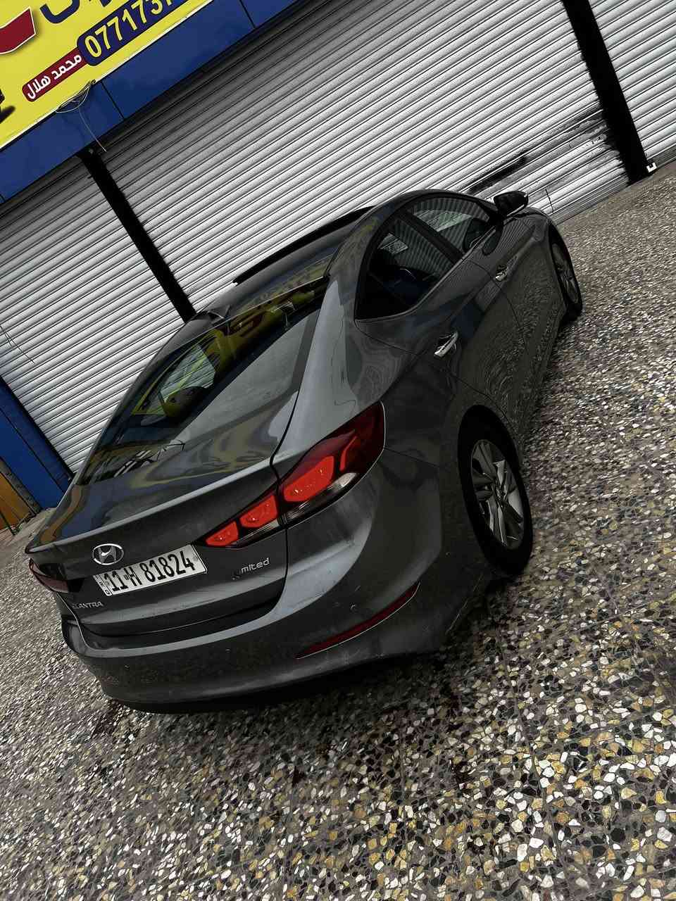 سلام عليكم النترا 2017 فول لمتدد وارد امريكي حادثها دعامية خلفية  وبارد بل جنطة بدون ارباك وسونار بل منشور مكينة 2000 دوش كير AT مواصفات بصمة تشغيل فتحة رادارات جانبيةرادار  امامي خلفي لايتات LAD + خلفي لدد بصمة بيبان بصمة صندوق اشاير بل مري + شفط كشنات جلد + كهرباء + تدفئة تبريد ليدات نيكل ويل كروم شاشة جبيرة+ كامرة دوارة حساسات امامي خلفي سستم سماعات انفنتي فول تحكمات ستيرن ثلاث انظمة قيادة منافذ شحن كار بلي وبيها بعد مواصفات 
السعر  135 مكاني بغداد العبيدي رقمي *********** ترهم مراوس
