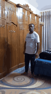 اسلام عليكم ورحمة وبركاته اخوان غرفه نوم ام 6 للبيع او امراوس مستخدمه شهر الغرفهه نضيفه المكان بغداد البلديات  لا تواصل ***********
