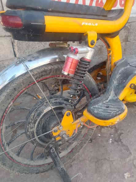 السلام عليكم دراجة عاطله ابيعه عاطله اريدها 100
مكاني رحمانيه الشعله _ شارع الشيش 
الرقم 
***********
