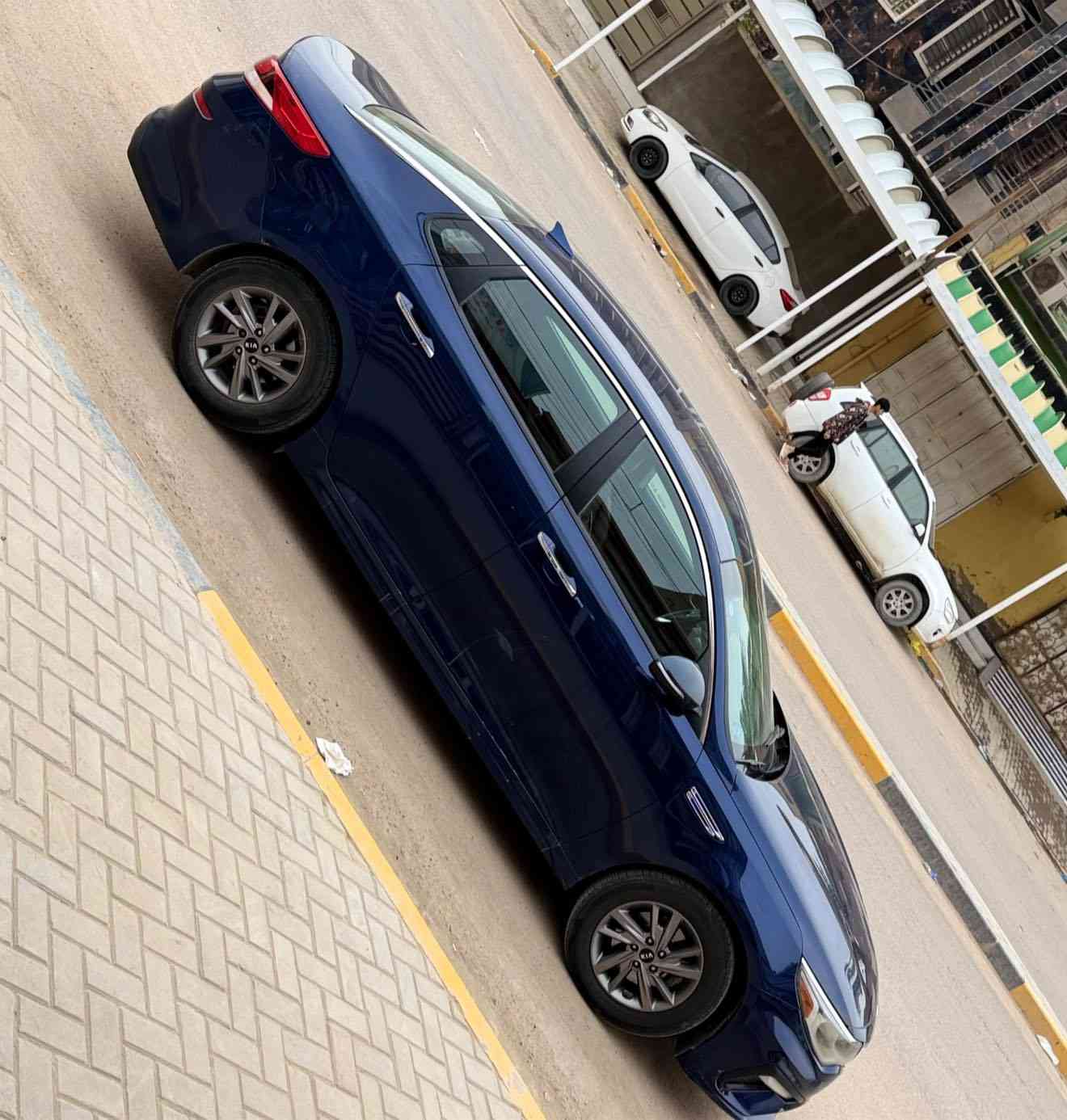 السلام عليكم
كيا اوبتما2020 وارد امريكي

رقم قادسيه معوقين 2027/11/ السياره تصير حره 

وكااااااااله بسم المشتري 

حادثها (طرف البنيد وخشم الجاملغ بدون ايرباك صورالحادث امامك موجودات بالمنشور 

بالعراق بارد قليل بجاملغ الخلفي فقط باقي السياره 

لا بارد ولا شخوط ولا حالوب 

•••••••••••••

مواصفاته

•محرك 🅖🅓🅘 2.4 كفااااله عامه شرط 

•رادار جانبي

•حساسات خلفية

•تحديد مسار

•بريك ذاتي عند الاقتراب من سيارة قريبة

•فول تحكم ستيرن

•شاشه كبيرة نظام خرائط

•كار بلي

•شاشة اعطال

•اشاير بالمري

•بلوتوث اوكس

•حساس اطارات

•انظمة قيادة ( ايكو • سبورت • عادي )

•كامرة خلفية دوارة

•مثبت سرعة 

•مانع انزلاق

•تبريد ثلج ❄️

ماشيه السياره 92ميل 

السياره جاهزه من كل النواااحي مناقصه برغي الحمدالله 

تخم تاير جديد سبير منازل شرط 

#للستفسار 

مكاني السياره ديوانيه مركز المدين••••••••••••••

*********** اخوكم ابو جود الله يرزق الجميع يارب
