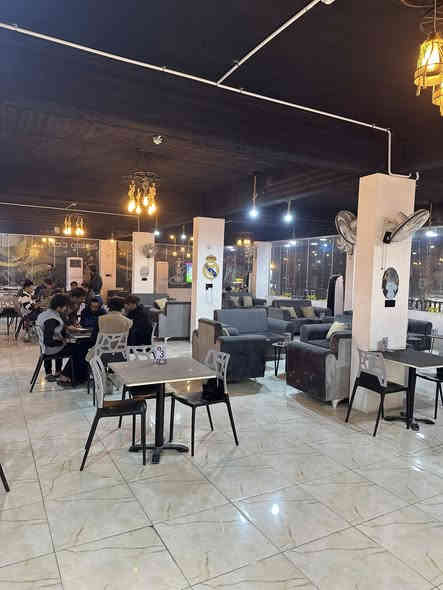 السلام عليكم
كوفي سياحي للبيع مجهزه باحدث الاثاث 
مساحه الكوفي ٥٠٠ متر مربع
مدفوعه ايجار سنتين من ٢٠٢٥/٥/١ 
ايجارها سنوي ١٣ مليون
تحتوي على نضام كاشير وسبالت عدد٦
ونضام كنفيره  عدد ٢
شاشات عدد ٥ حجم ٧٥
برادات عدد ٢ ومجمده
سستم صوت متكامل
سستم كامرات متكامل
مطبخ متكامل بافضل المكائن
سستم طوارء ونذار حرائق
كنفيرات ارضيه من افضل الانواع عدد ٧
تحتوي على غرفه كادر مجهزه بالكامل
موقع الكوفي كربلاء على الشارع العام نفق الامام العباس
بالقرب من مستشفى العباس الاهلي
على طريق الزوار داخل القطع

للأستفسار التواصل على الارقام التاليه

‭+٩٦٤ ٧٧٢ ٤٤٠ ٣٣١٣‬

‭+٩٦٤ ٧٨٠ ٢٤٩ ٩٨٧١‬
