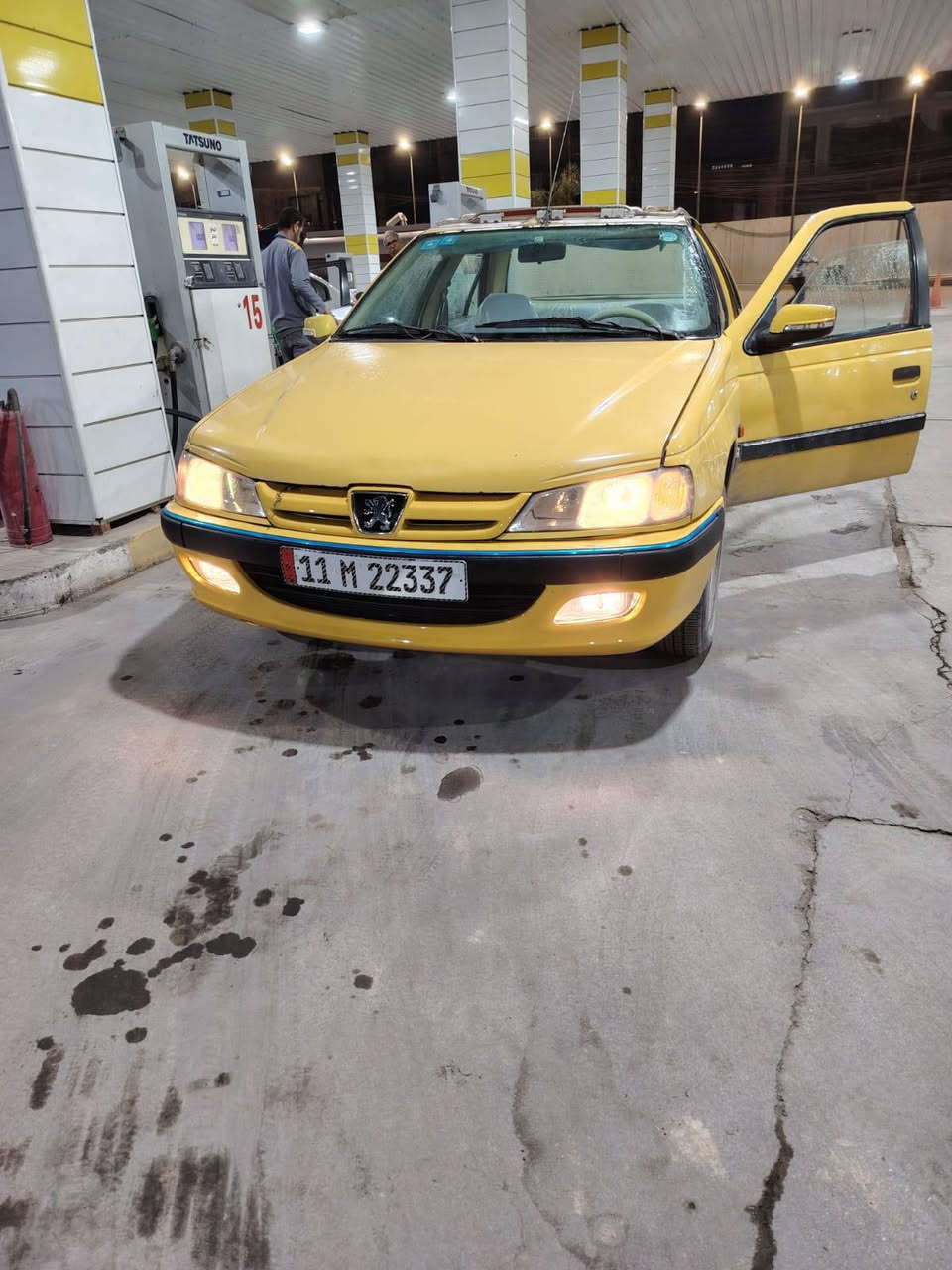 من رخصت اصحاب الكروب بيجو اكد موديل 16للبيع السياره كير مكينه تبريد ثلج تخم تاير دوشمه كله جديد السعر 52بيه مجال قليل ***********
