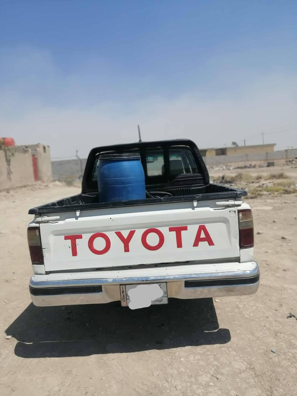 جمره 98بصره تحويل ثاني يوم مكفوله 
مصبوغه احزام لجماليه
مشروطه كير ومحرك وحداديه وتايرات
السعر 70 وبيه مجال العنوان البدير
***********
***********
