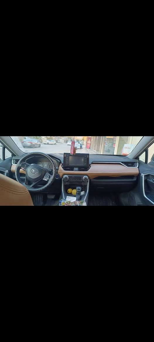 للبيع فقط
#كروب ـ راف ـ فور 
#راف ـ فور 
موديل 2019 وارد امريكي رقم بغداد مشروع وطني 
محرك 2500 ـ بانزين فقط 
مواصفات ال LE المعروفة 
ثلاث أنظمة قيادة ايكو ونورمال وسبورت 
كامرة خلفية 
رادار أمامي
تحديد مسار ومثبت سرعة 
هاند بريك دكمة اوتو هولد
ماشية 137km الف 
حادثهة صور موجودة مع رقم الشاصي 
كير محرك مكفول 
صدر تبريد كله جاهز 
السيارة عليها سيرفس كامل من دهن وفلاتر وميكانيك ومواد اصلية 
السيارة بدون اي نقص جاهزة 100٪
ملاحظة السيارة على أيدي 
السعر 188 ورقة 
مكان السيارة ـ بغداد ـ منطقة الغدير
‏‪0770 661 2053‬‏
