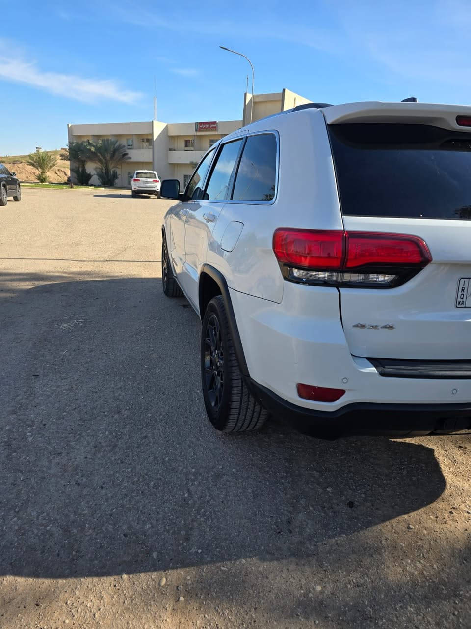 جيب لاريدو 2021
رقمها اربيل ورقم حلو 
رقم صاحب السيارة ***********
————————————————-
هزة براد جديد 
باسمي سنويه نهاية 2028
حادثها بسيط جاملغ سايق وشويه من بنيد نفسه 
كشنات تدفئة تبريد 
بيها ملاحظات صغار بارد
ستيرن تدفئة 
فتحة سقف 
تشغيل عن بعد 
اوتو ستوب 
تحديد مسار 
جنطة كهربائي 
كامرا دوارة
رادارات جانبية
وهيتر بالمري 
وباقي المواصفات المعروفة
العنوان ديالى / خانقين 

🛑السعر - اطلب السعر بتعاليق يصلك مباشر 📩
