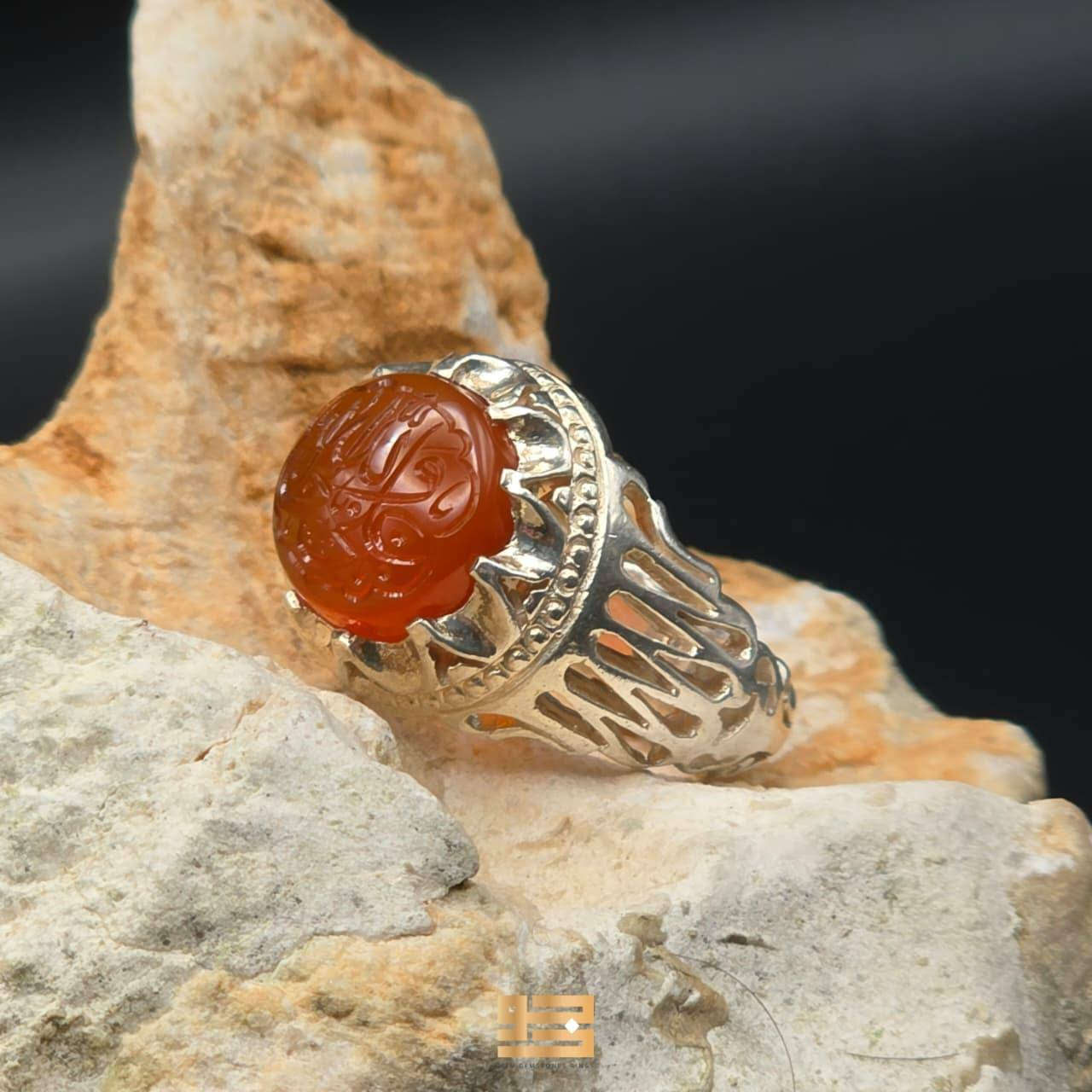 ﷽
خاتم رجالي
حجر عقيق يماني
فضة صياغة الكويت
منقوش "علي ولي الله" صلوات الله وسلامه عليه 
نقش و إمضاء "جواد"

الوزن 12.8
قياس الفضة 23

لينك المزاد على الواتساب🛍:

🔗https://chat.whatsapp.com/GAK4nGjC5FC8BV5OaeH8Uw


**إذا كنت صاحب هذا الإعلان وتريد حذفه لأي سبب، رجاءا أرسل رسالة إلى الدعم الفني**