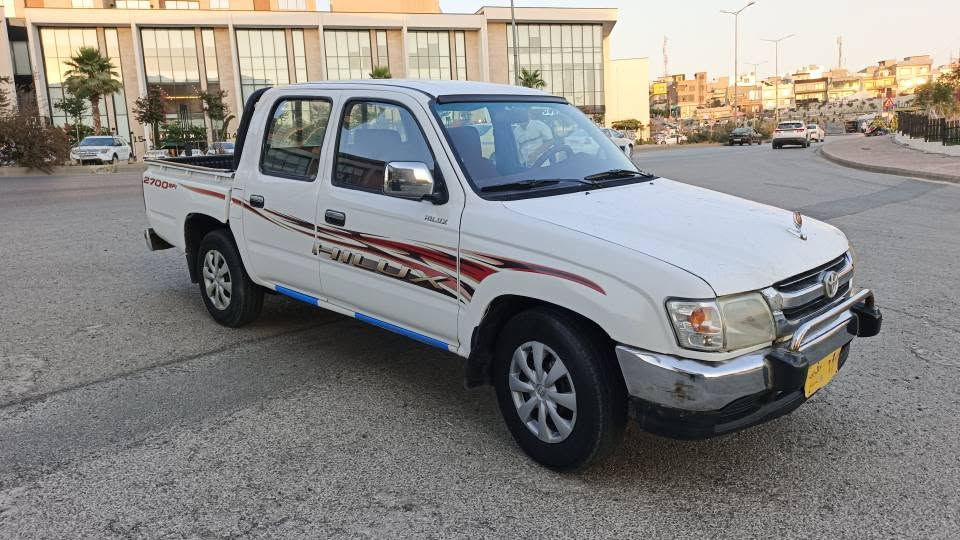 سەرەتا بەناوی خوا توێتا بۆ فرۆشتن مۆدێل 2001 ناوسور جام کارەبا مەکینە سپی تەبریت لەسەر سویچ ئاڕم پلاستیکی هەولێر بەشەرتی ئاڕمو ئەوەلیاتو غرامە بەشەرتی گێڕو مەکینەو ئەکسل سەیارەکە کامل بۆیاخ نیە مە بەکامل ئەی فرۆشم سەیارەکە بەلای سایەقە شانی دایامە بەنرخی خوار هەموبازاڕ ***********لەسلێیمانیم السليمانية, العراق
