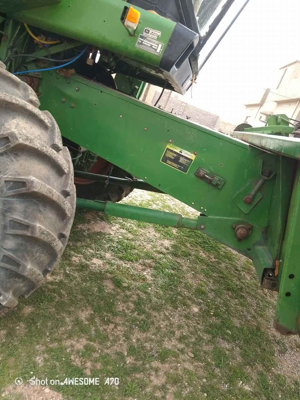 حاصده جندير وضع شركه محرك كير مامفتوح تبريد موديل 97 محرك سوبر جاهزه على حصاد جديده الحاصده مشتغله 2500 ساعه  رقم لاماني شرط التحويل تصال ***********
