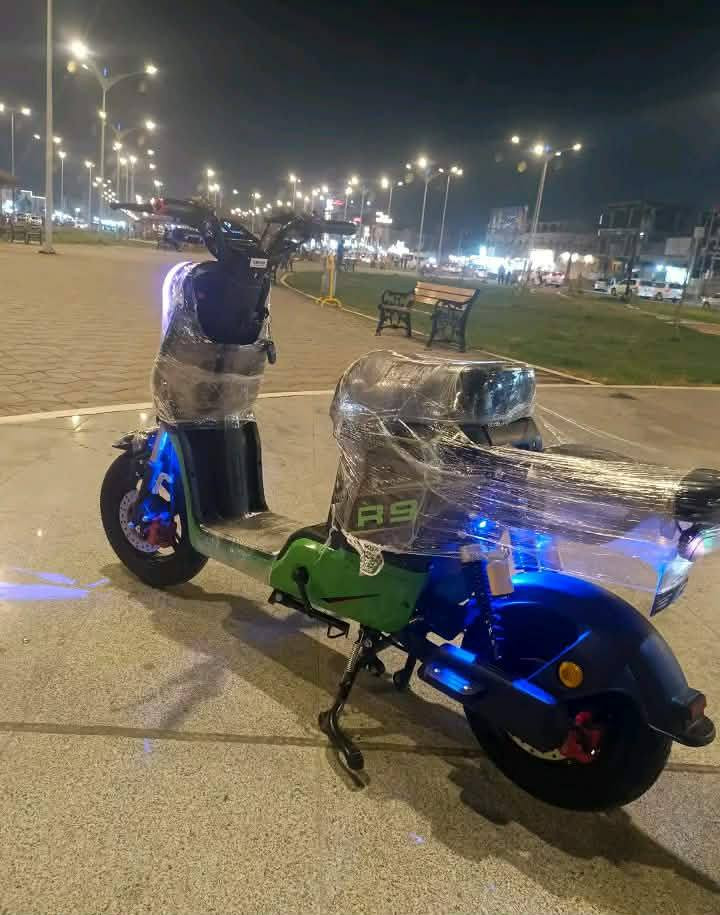 السلام عليكم  
دراجه شحن  اعلى فئه R9 دراجه شغاله كامله مكمله كهربائيّ كله شغاله شاشه لدات اشاير دبل اشاره لايت زنون مكفوله كفالة عامه من كلشي مواصفاته ترجع بك وتتقدم وتتوقف وبيه اربع نمر وبتيدرات وسله كلهن موجودات 
السعر 400 وبيه مجال مكاني حله نادر الاولى الرقم ***********
