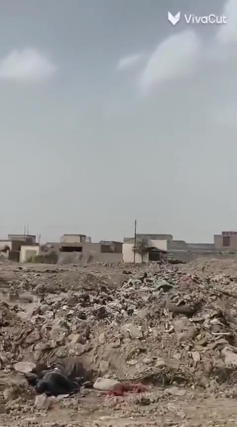 بيت زراعي للبيع مسلح طابقين  غرفتين فوگ وغرفة جوة وصالة وبراني  بحي الحضارة بجهة المشروع زراعي مساحتة 250سعر 60بيه مجال تواصل ع رقم ***********
