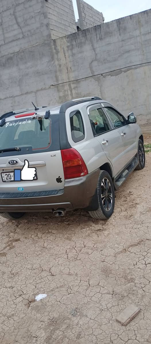 سلام عليكم كيا سبورتج مديل 2008رقم ديالى سنويه 27كير محرك مكفولات تبريد ثلج تخم تاير حداديه خلفي امامي جديد 3قطع رش بدون دواخل مكاني ديالى السعر 107رقم الهاتف ***********مكاني ديالى
