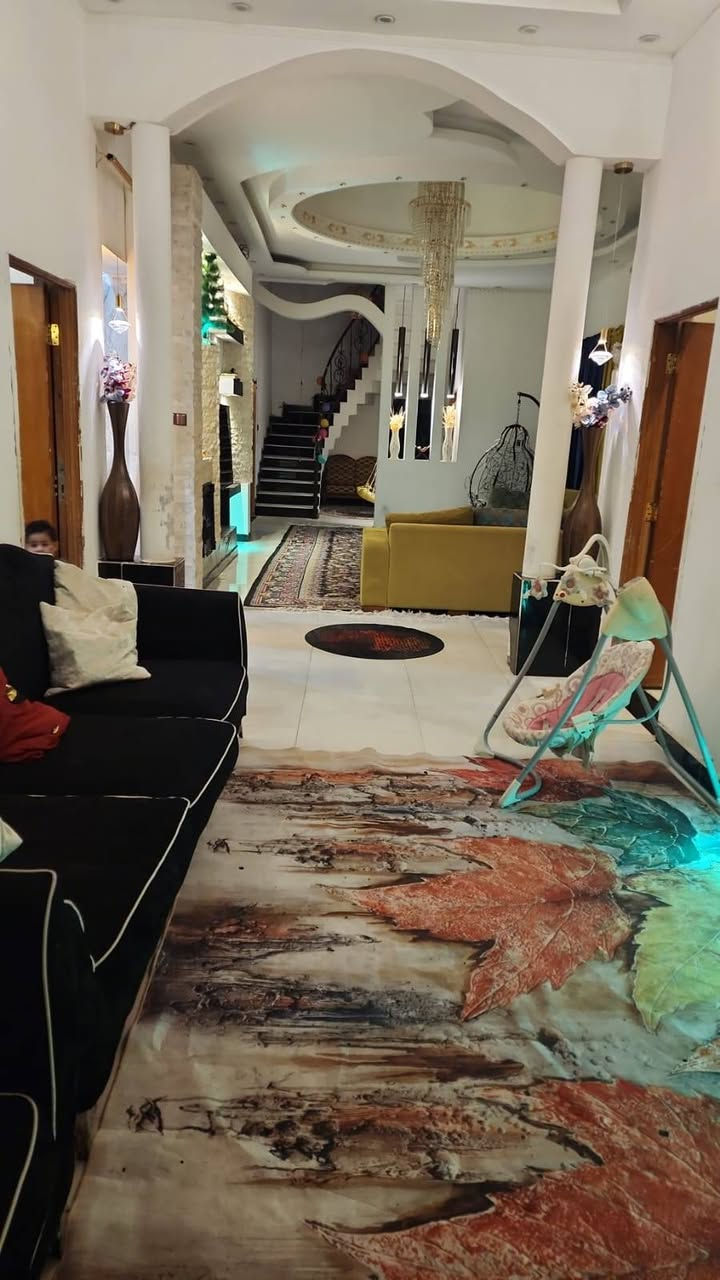 دار للبيع مساحه 365 متر طابق واحد  طابو زراعي   بسعر 200 مليون وبي مجال واجهه ١١ نزال ٣٣ مساحه البناء ٢٢٠متر يتكون من ثلاث غرف والرابعه صغيرا صاله كبيره دوانيه مطبخ صحيات و حديقه كراج يشيل ٢ سياره شط العرب الكباسي قرب مدرسه المنذريه
الاستفسار الاتصال على الرقم او الواتساب ***********
