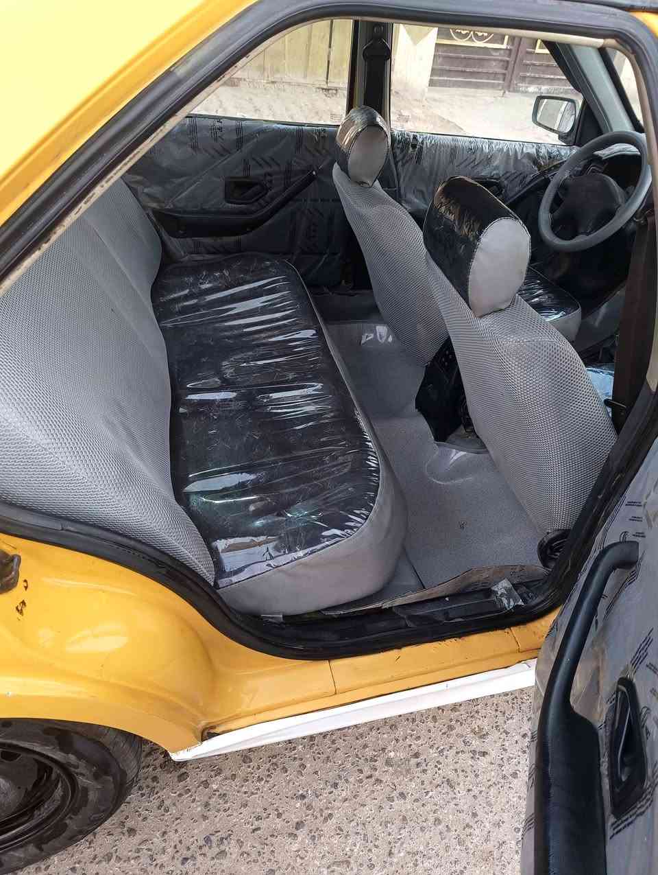 سلام عليكم سياره بيجو بارس موديل 2015 كير ومكينه فرنسي تخم تاير جديد حداديه خير من الله تبريد شغال بيه طخه بل جاملغ الخلفي كما موضح في الصورة وبيه تبديل بنيد طاير رقم بغداد انكليزي هيئه وغرامات مصفره تحويل ثاني يوم السعر 40 وبيه مجال حك الجيه الااستفسار  ***********
