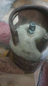 قنينة غاز • اسطوانة غاز • غاز • قنينة • قنينة غاز عراقية
