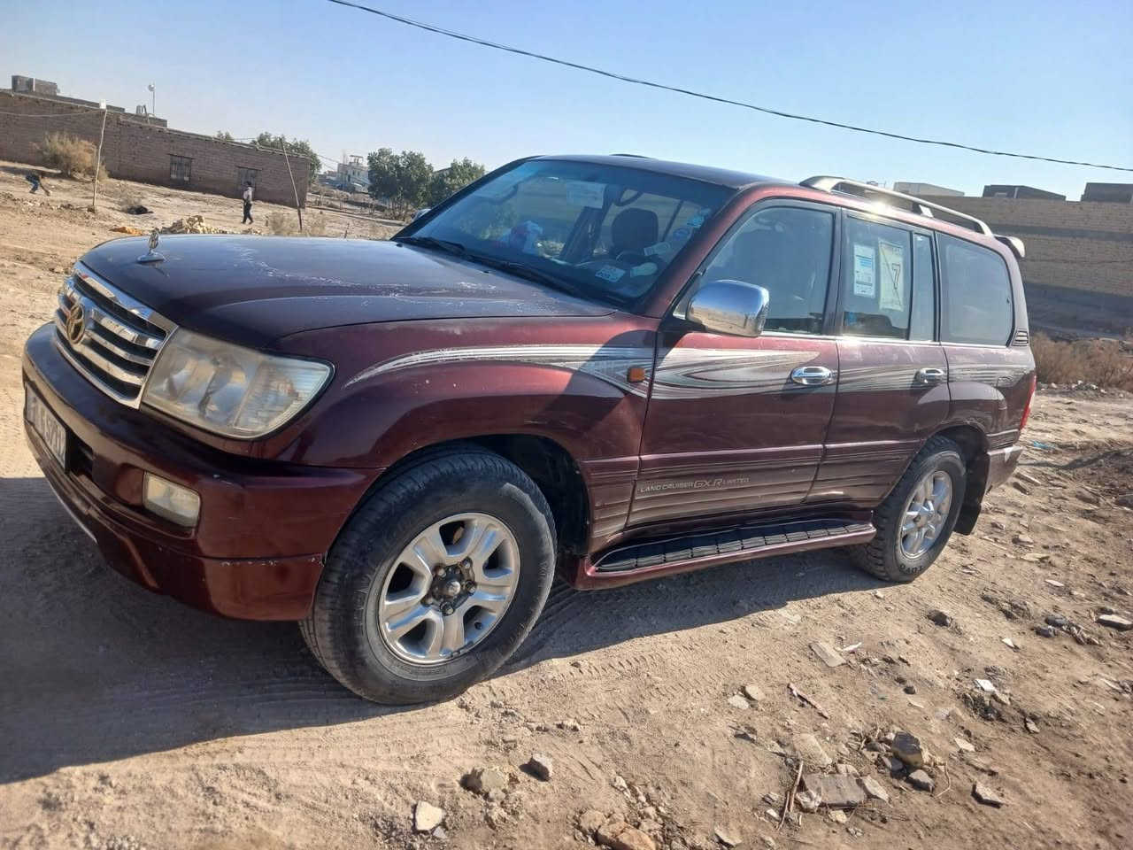 السلام عليكم 
لاندكروزر 2002محدث 2007 مكينه 6 مكينه وكير خير من الله تبريد شغال مابيه اي صبغ  لاظربه 
منظومة غاز 
حداديه توني شاده كهربائيات كله شغاله 
تخم تاير رقم شمالي باسمي وكاله عامه تحويل  
ترايك وين مايعجبك. سعر 120 مكان ذي قار مركز.....***********
